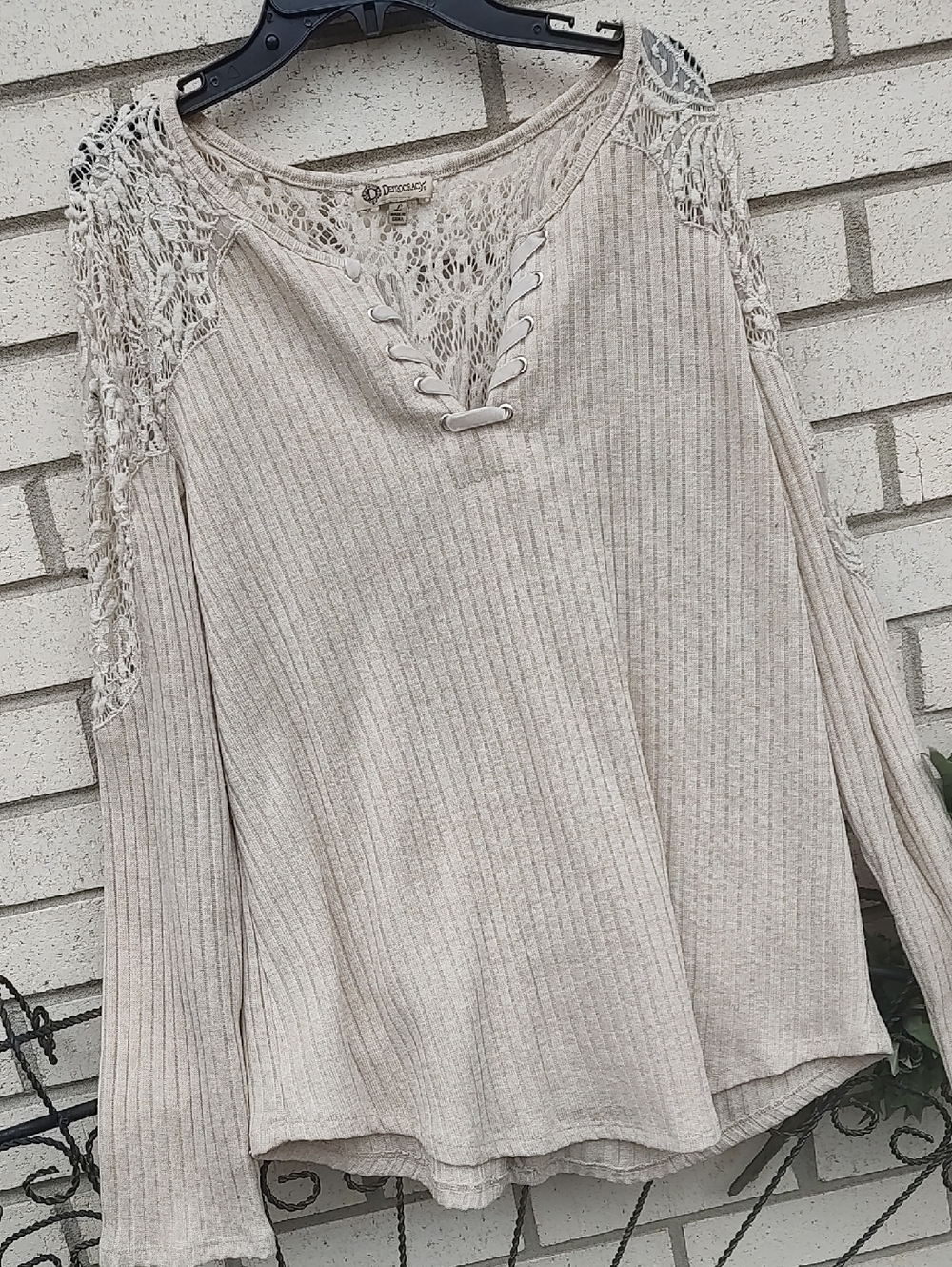 Democracy Lace-Trim Ribbed Knit Top - Beige - Picture 4 of 9